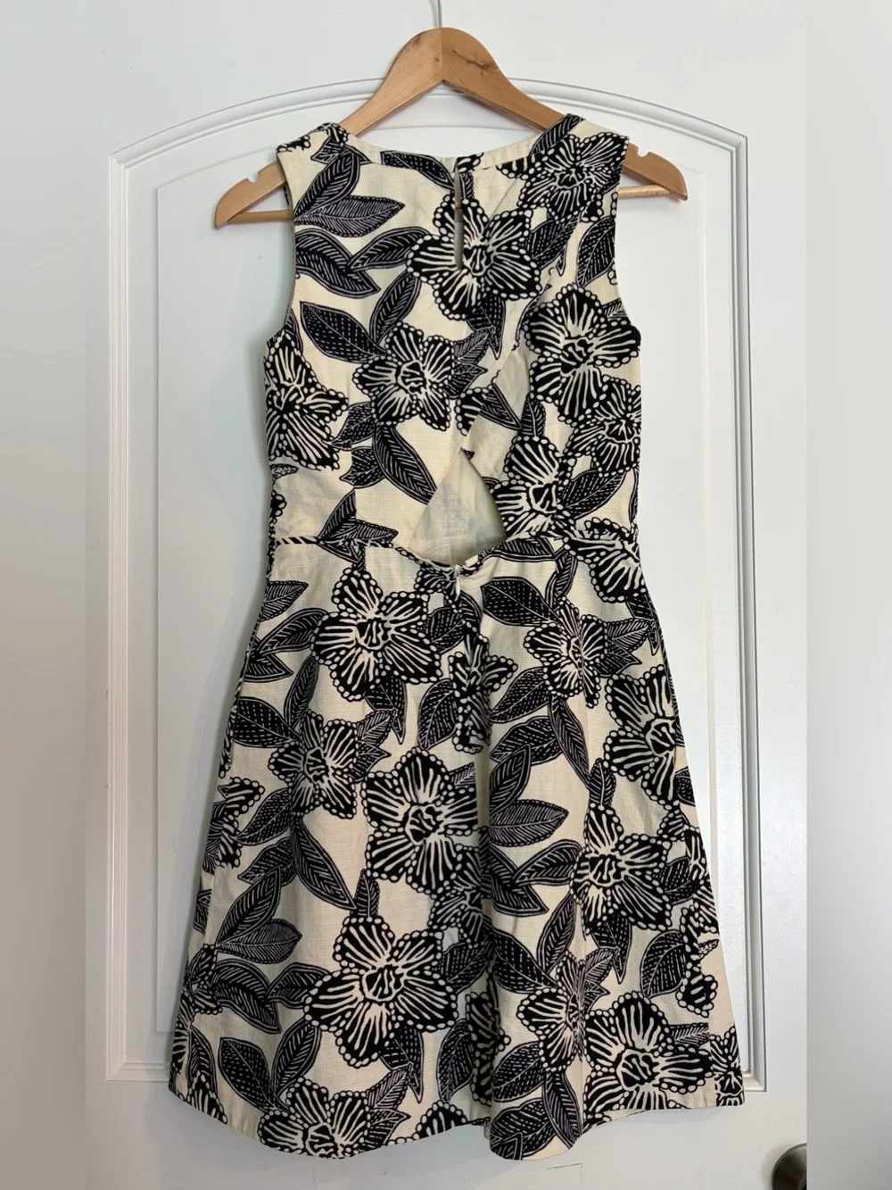 J. Crew Polynesian Floral Print Fit and Flare Sleeveless Cotton Dress Size 4